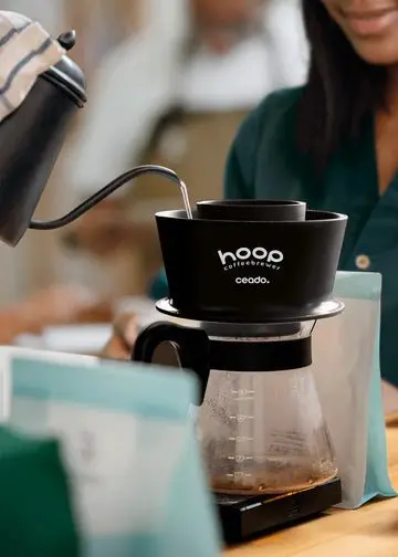 Caedo Hoop Coffee Brewer Hood – Heat-Retaining Brew Cover 1