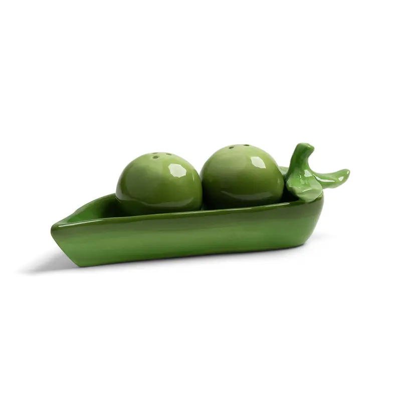 Ceramic Salt And Pepper Shaker Duo – Peas-In-A-Pod Design 1