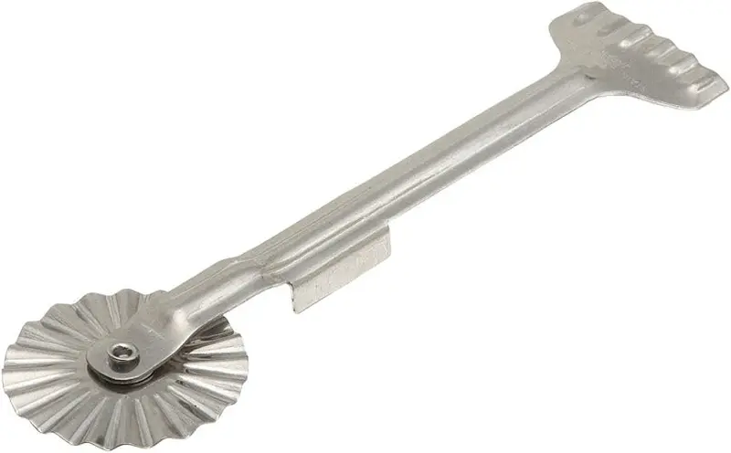 Fluted Pastry Wheel For Clean Cutting 1