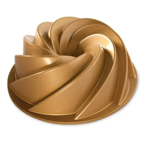 Heritage-Inspired Bundt Pan 1