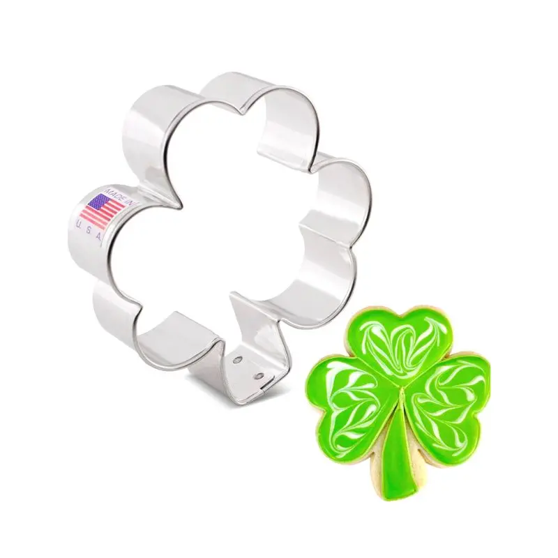 Mini Shamrock Cookie Cutter – 3.27" (Ann Clark) 1