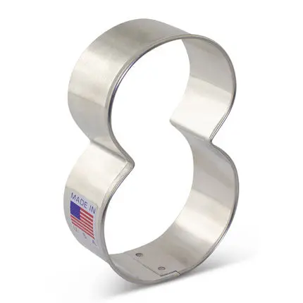 Number 8 Cookie Cutter 1