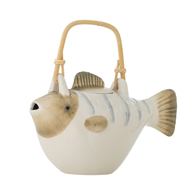 Wrenna Fish-Shaped Cast Iron Teapot – Functional Art Piece 1